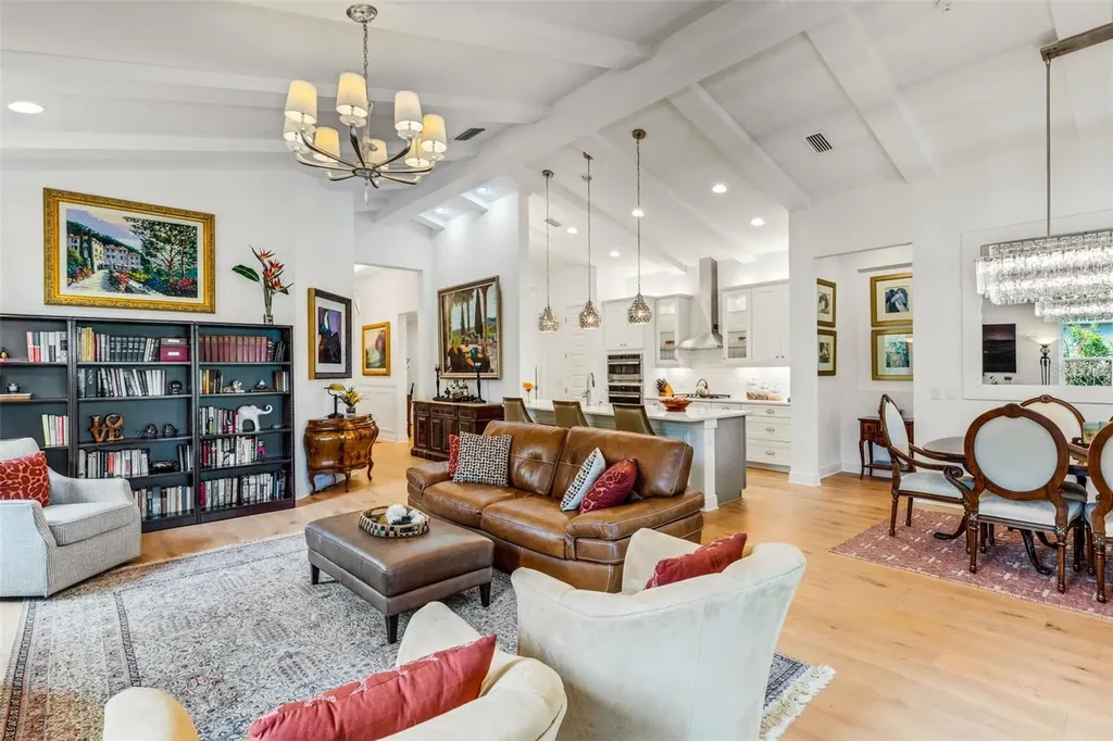 8034 Sandstar Way Sarasota FL 34240