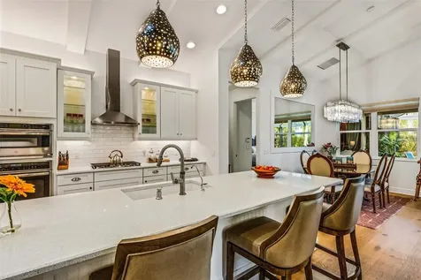 8034 Sandstar Way Sarasota FL 34240