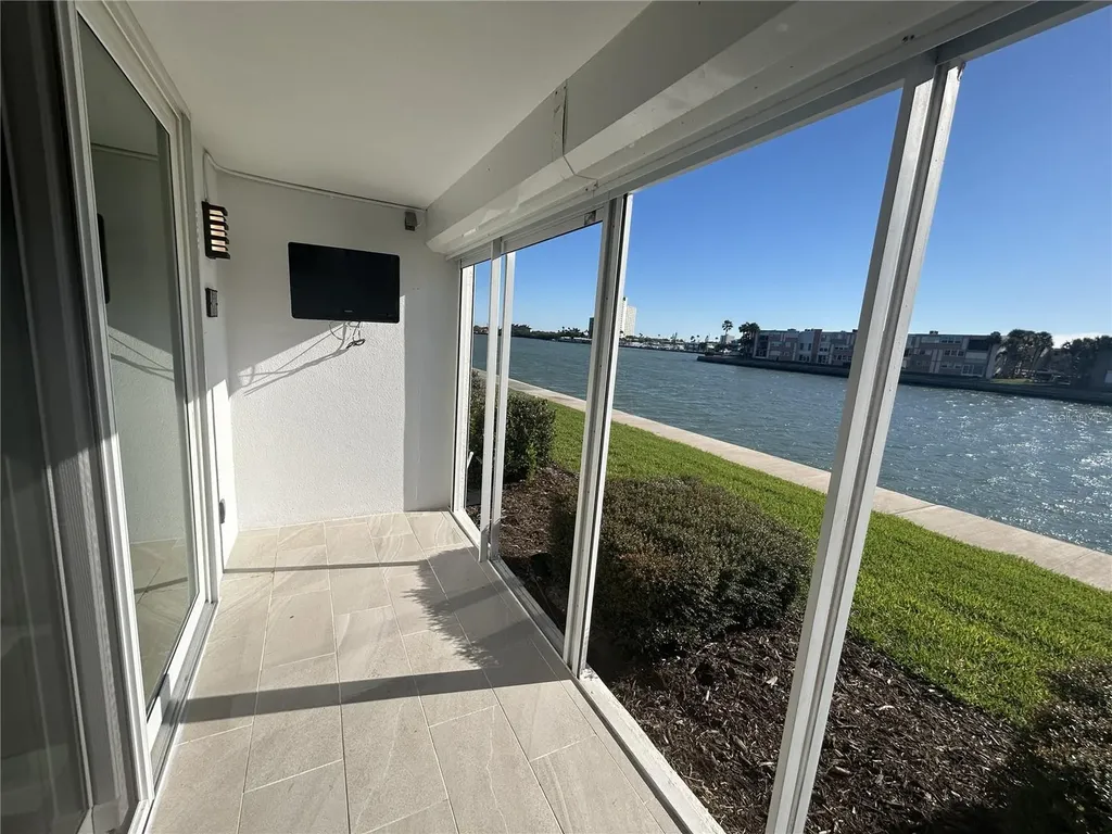 7625 Sun Island Drive S South Pasadena FL 33707