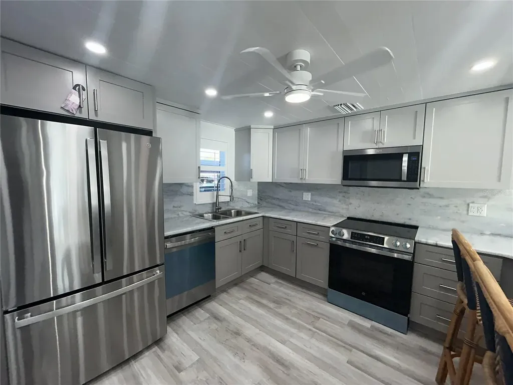 7625 Sun Island Drive S South Pasadena FL 33707
