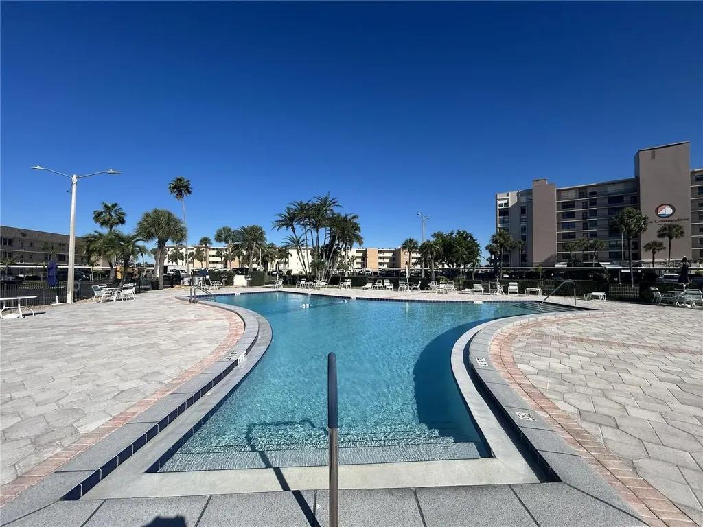 7625 Sun Island Drive S South Pasadena FL 33707