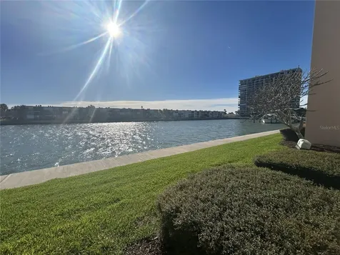 7625 Sun Island Drive S South Pasadena FL 33707