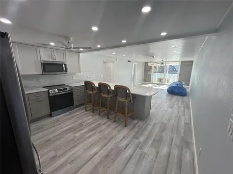 7625 Sun Island Drive S South Pasadena FL 33707