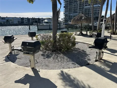 7625 Sun Island Drive S South Pasadena FL 33707