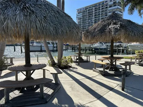 7625 Sun Island Drive S South Pasadena FL 33707