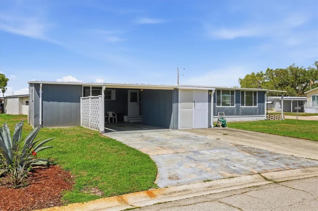 1112 46th Avenue Drive E Ellenton FL 34222