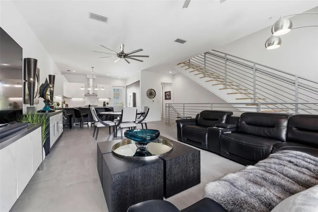 620 Rawls Avenue Sarasota FL 34236