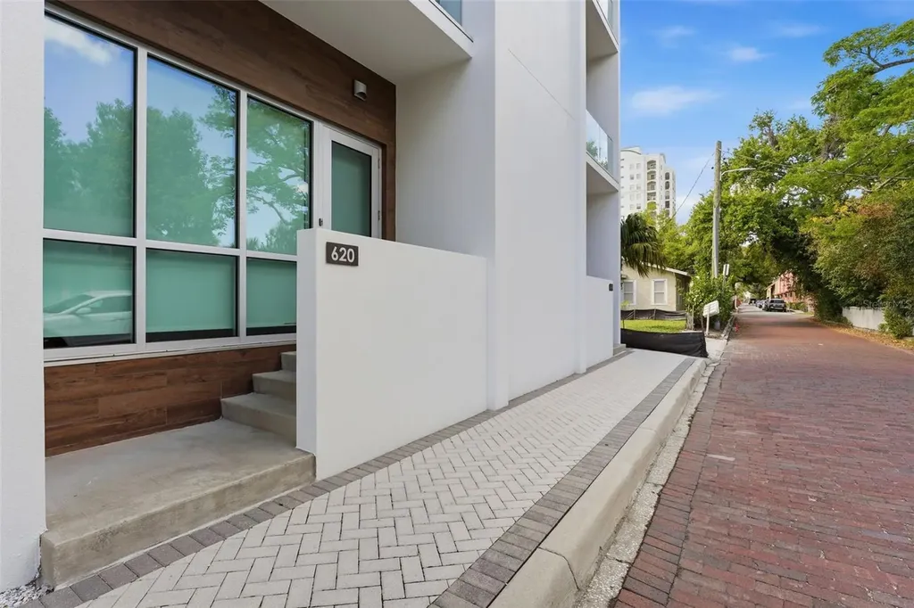 620 Rawls Avenue Sarasota FL 34236