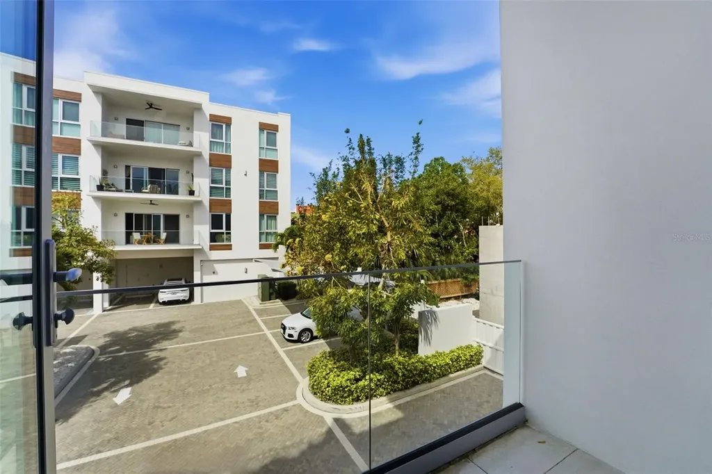 620 Rawls Avenue Sarasota FL 34236
