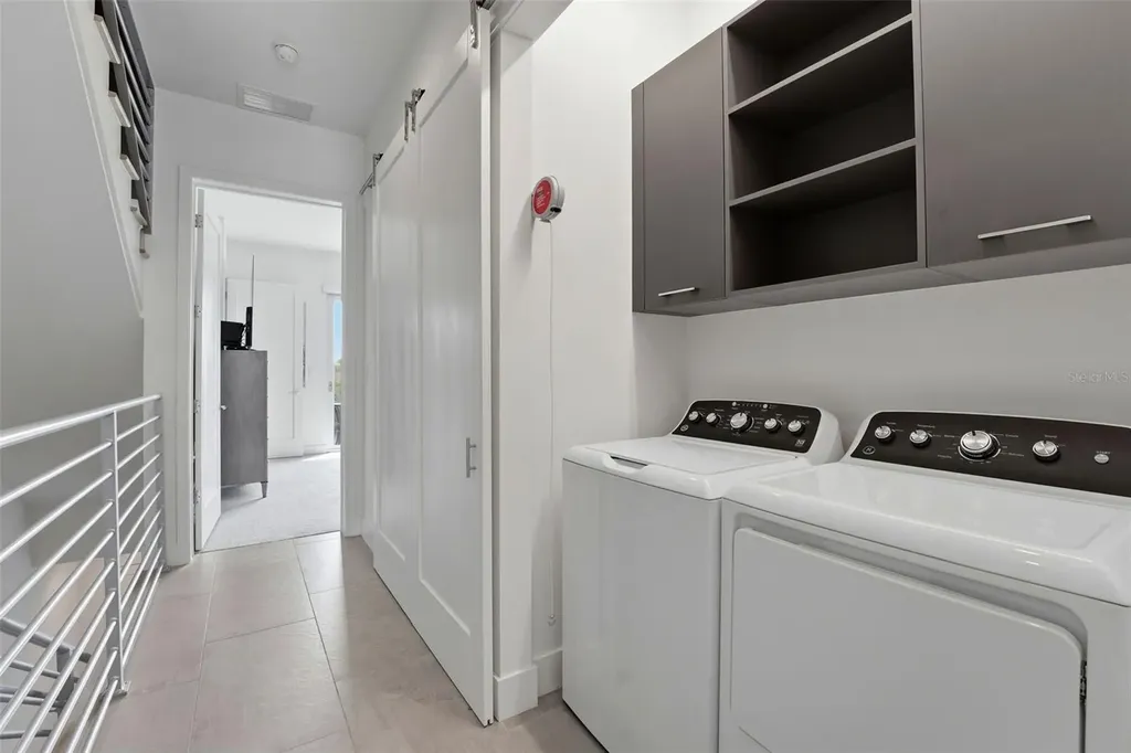 620 Rawls Avenue Sarasota FL 34236