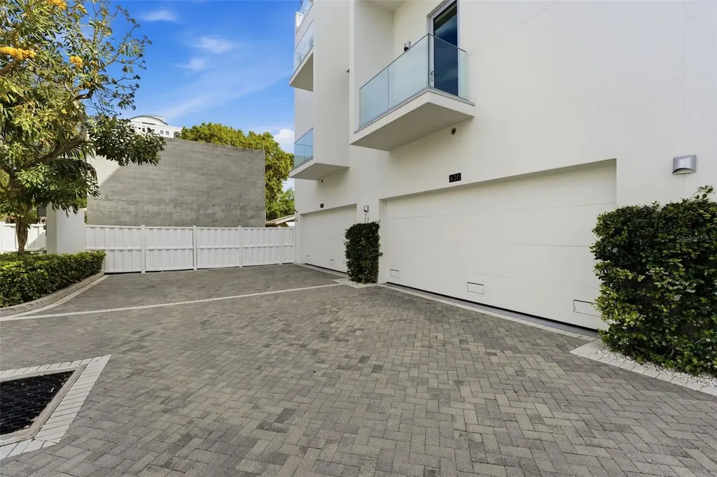 620 Rawls Avenue Sarasota FL 34236