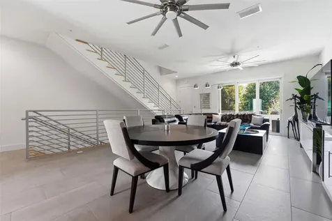 620 Rawls Avenue Sarasota FL 34236