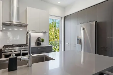 620 Rawls Avenue Sarasota FL 34236