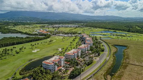 406 Coco Beach Boulevard Rio Grande PR 00745