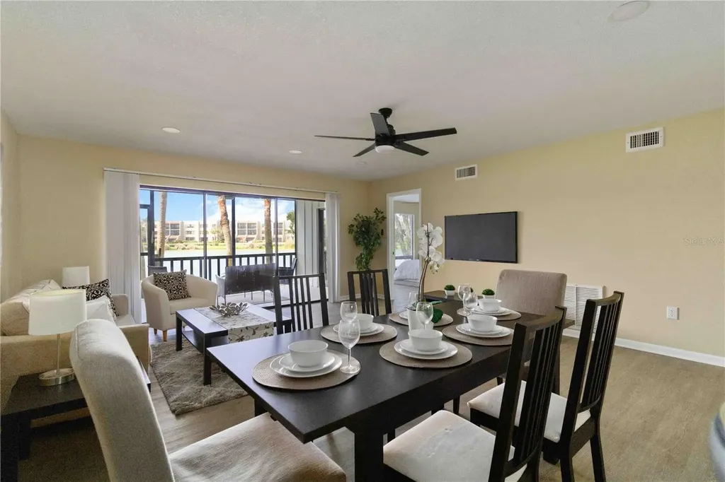 5345 Lake Arrowhead Trail Sarasota FL 34231