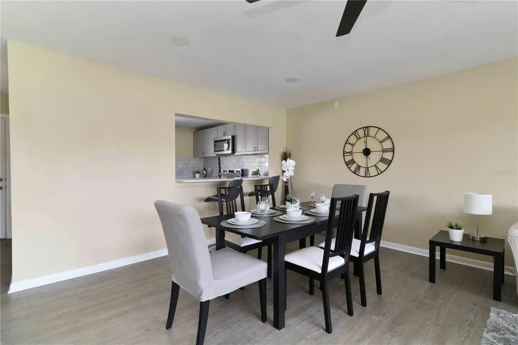 5345 Lake Arrowhead Trail Sarasota FL 34231