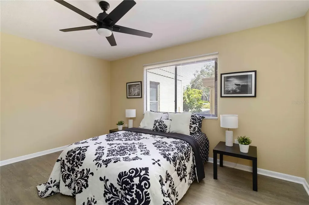 5345 Lake Arrowhead Trail Sarasota FL 34231