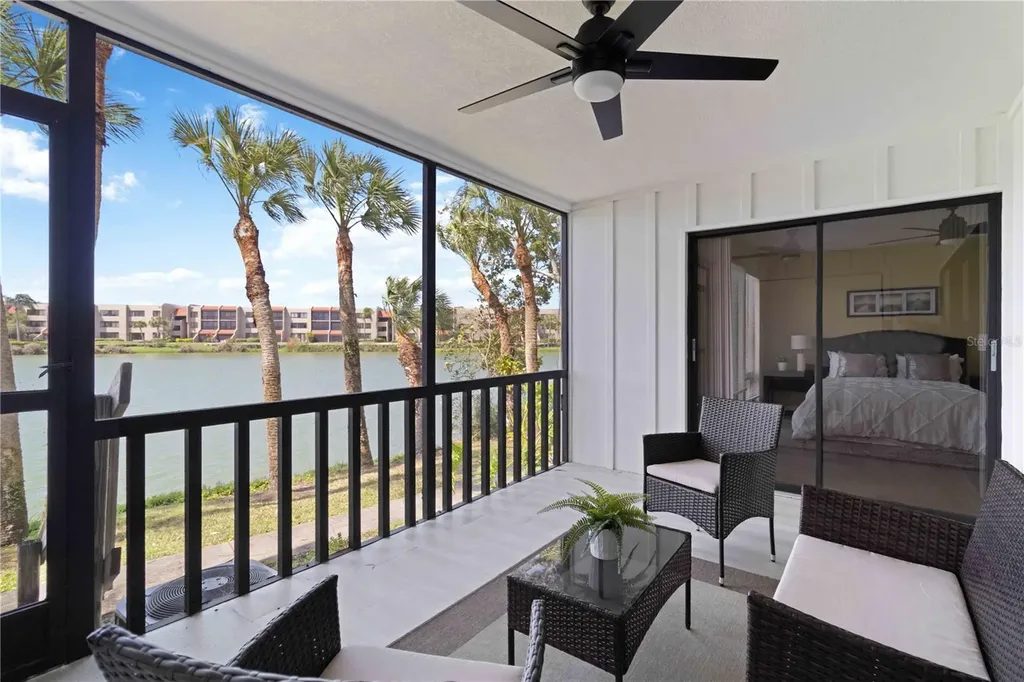 5345 Lake Arrowhead Trail Sarasota FL 34231