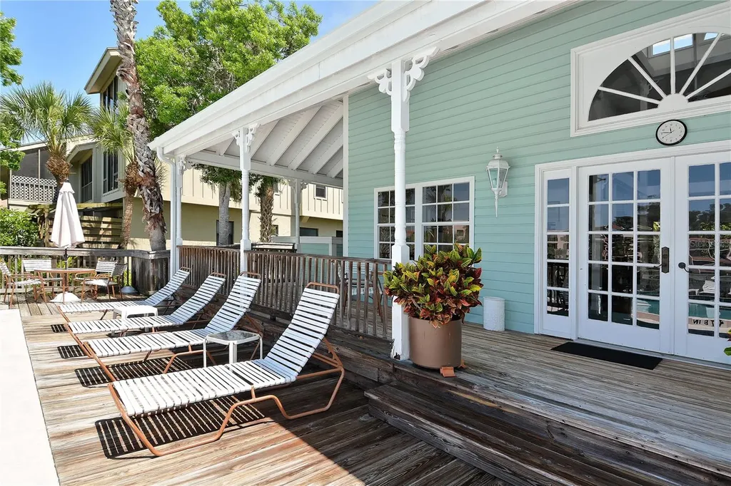 5345 Lake Arrowhead Trail Sarasota FL 34231