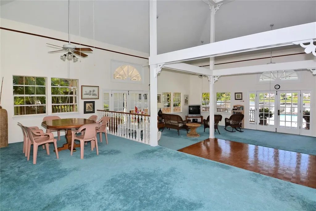 5345 Lake Arrowhead Trail Sarasota FL 34231