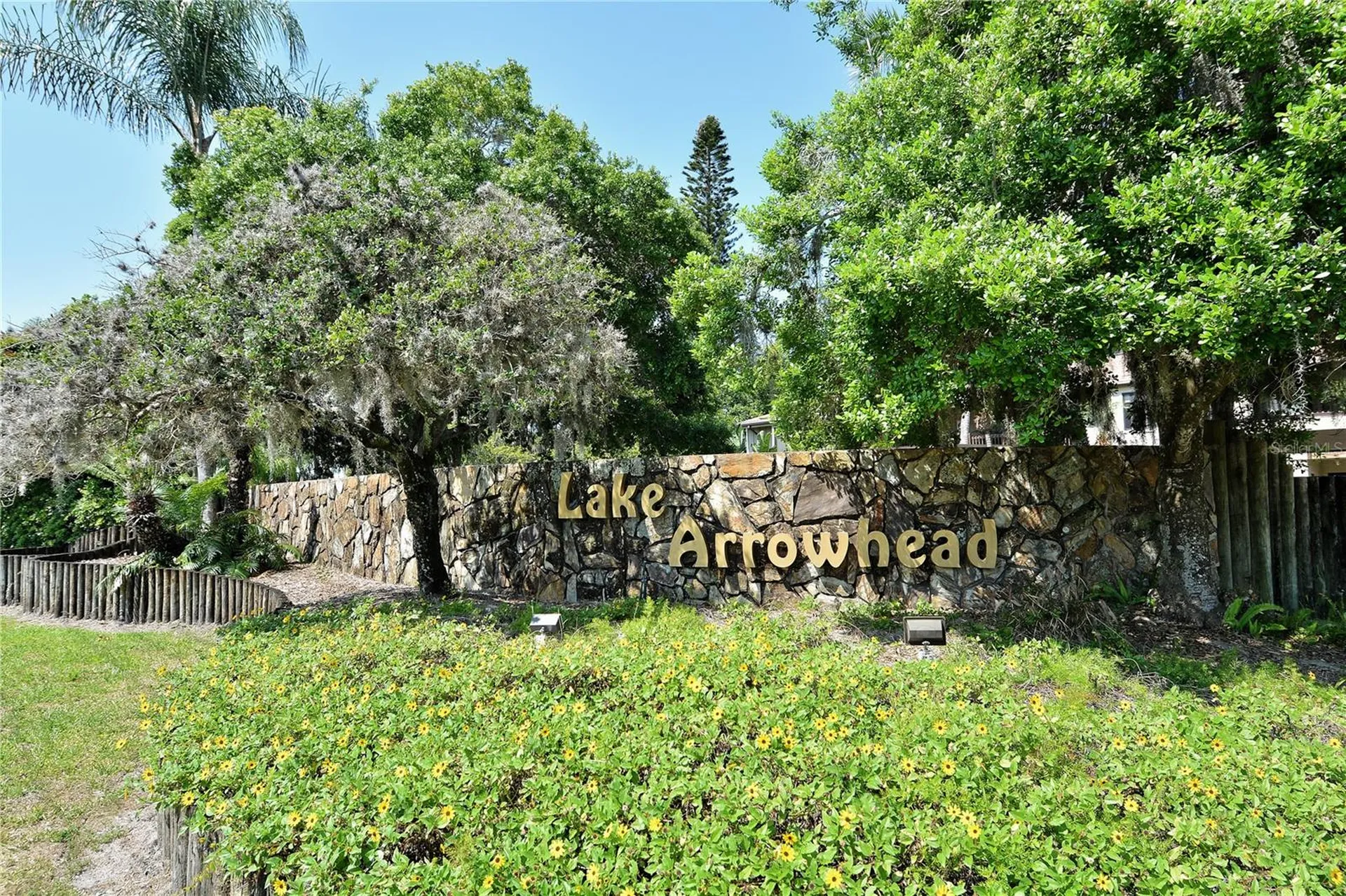 5345 Lake Arrowhead Trail Sarasota FL 34231