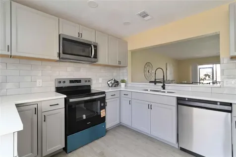 5345 Lake Arrowhead Trail Sarasota FL 34231