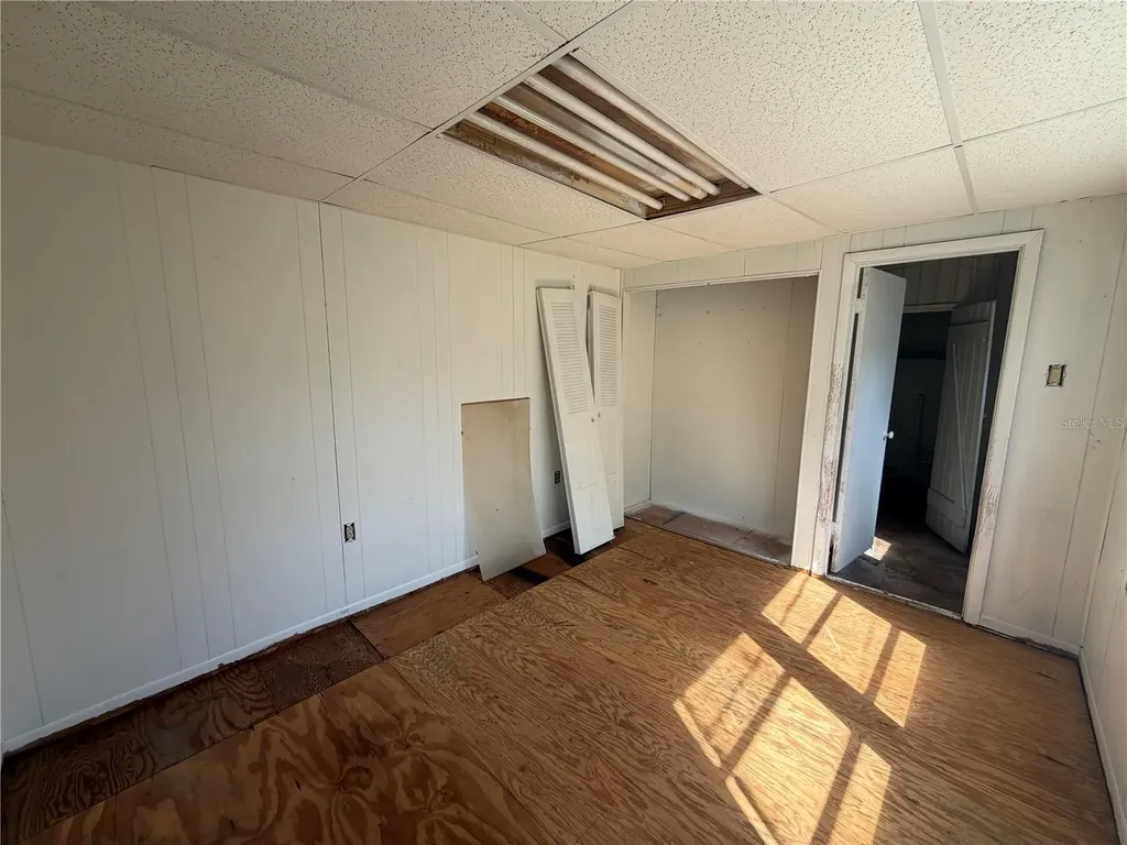 917 Locust Avenue Orlando FL 32809