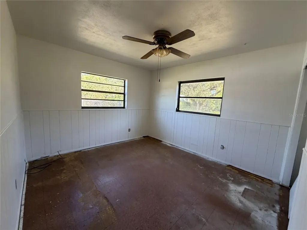 917 Locust Avenue Orlando FL 32809
