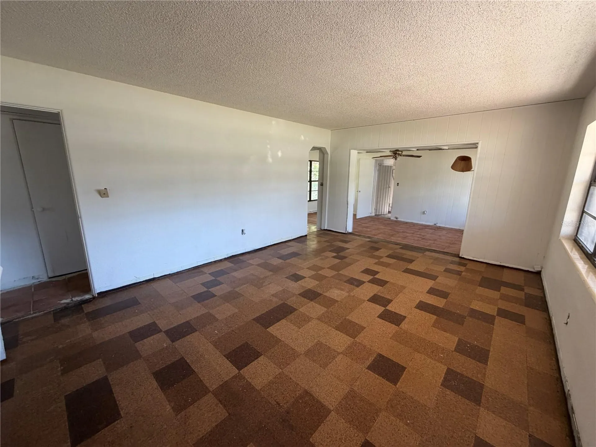917 Locust Avenue Orlando FL 32809