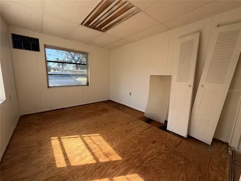 917 Locust Avenue Orlando FL 32809