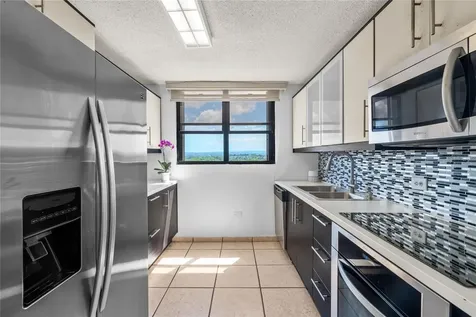 2306 Laurel San Juan PR 00913
