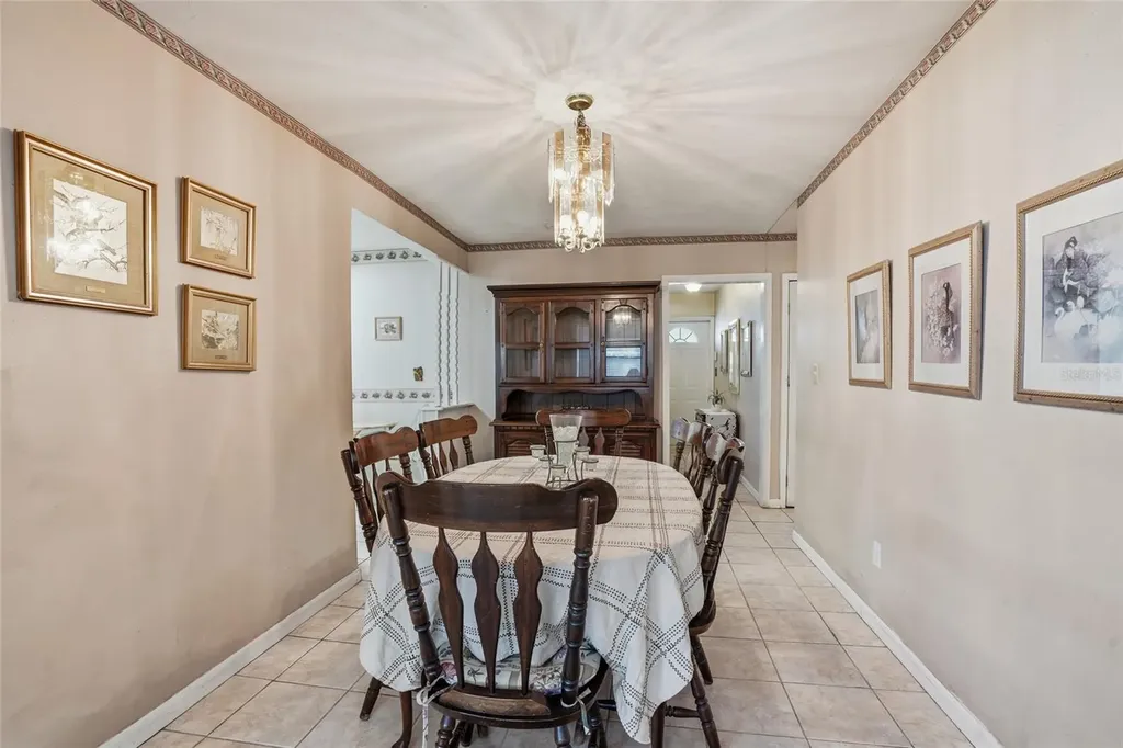 3312 W Burke Street Tampa FL 33614