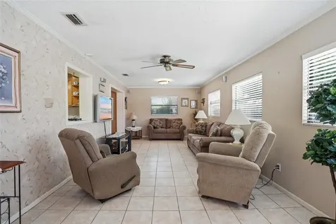 3312 W Burke Street Tampa FL 33614