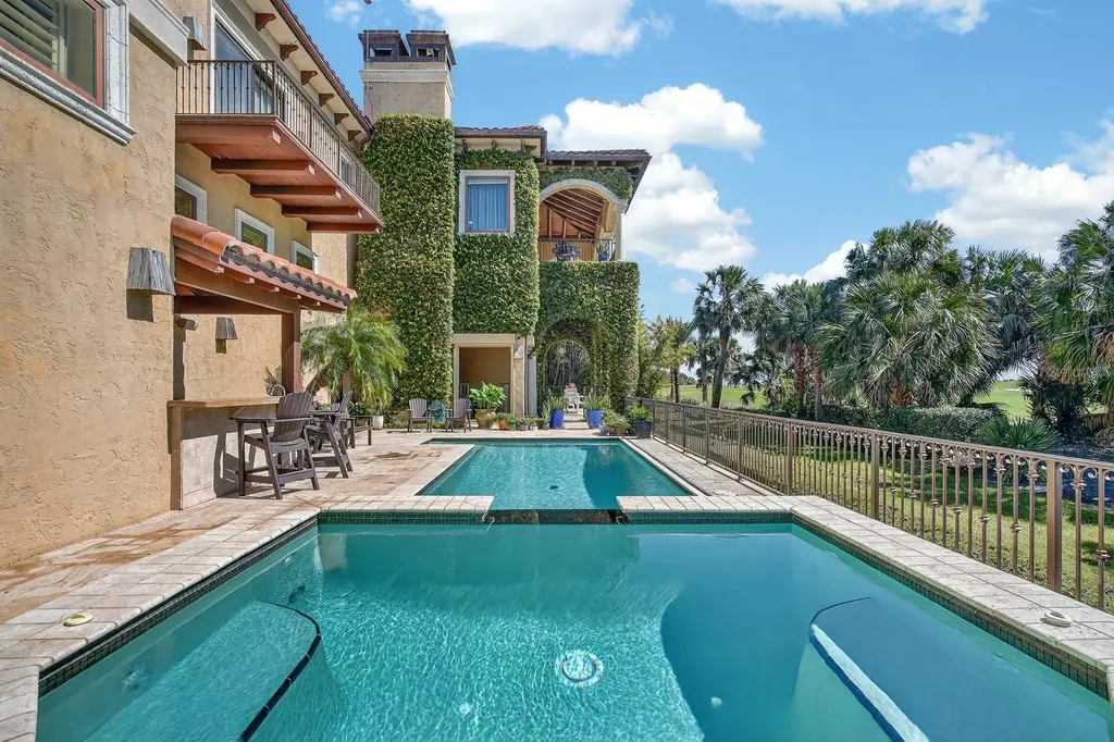 20 Rue Grande Mer Palm Coast FL 32137