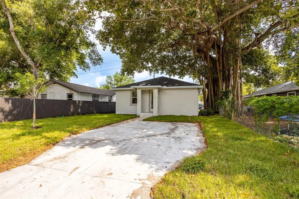 1126 Melrose Avenue S St Petersburg FL 33705