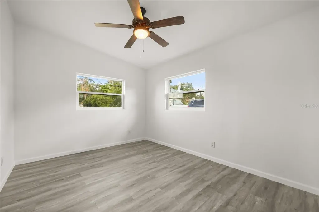 4528 S Shore Road Orlando FL 32839