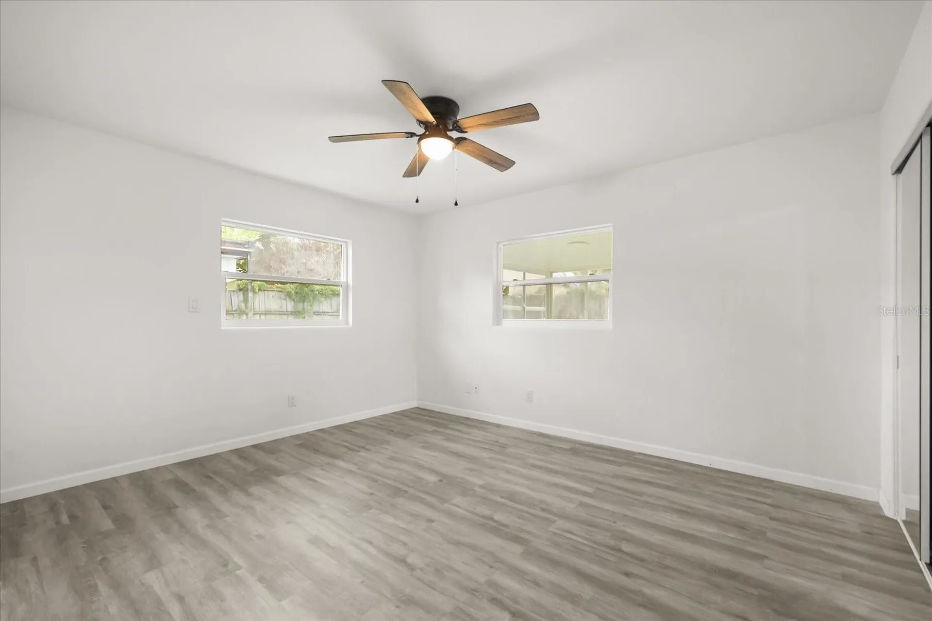 4528 S Shore Road Orlando FL 32839