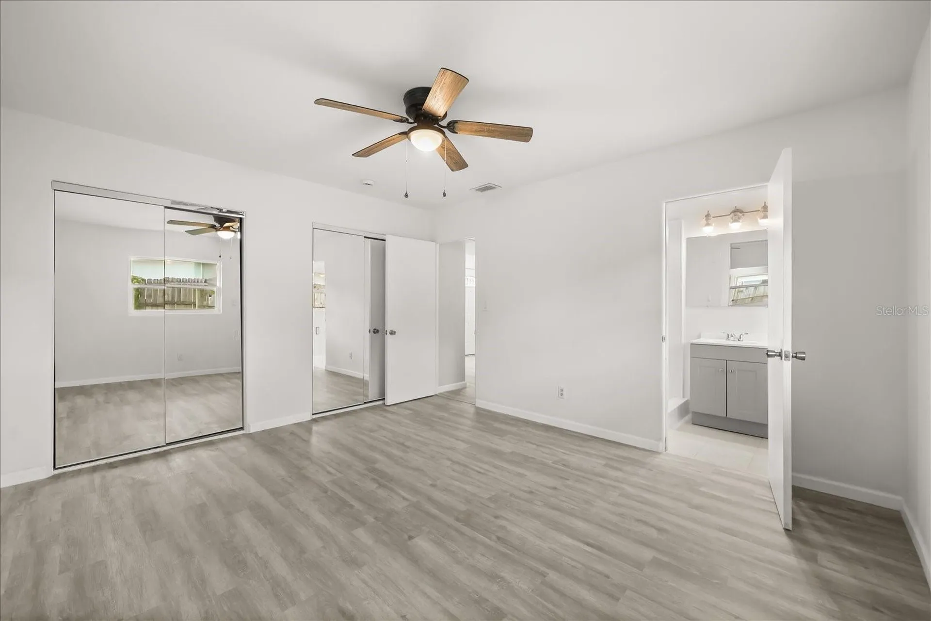 4528 S Shore Road Orlando FL 32839