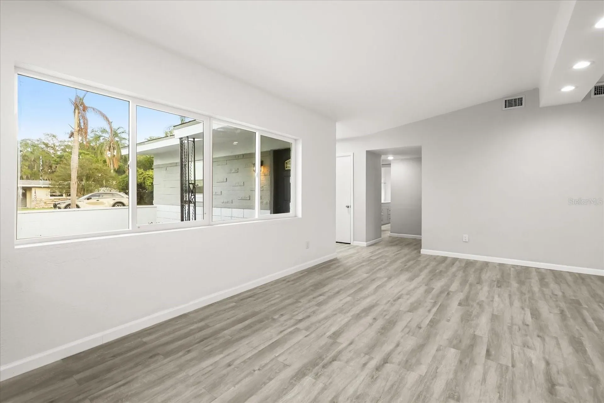4528 S Shore Road Orlando FL 32839