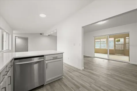 4528 S Shore Road Orlando FL 32839