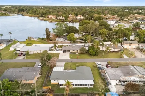 4528 S Shore Road Orlando FL 32839