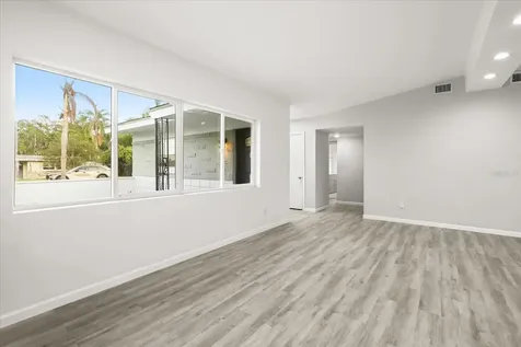 4528 S Shore Road Orlando FL 32839