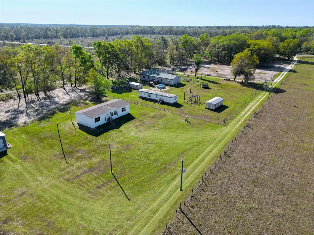 5570 NE 76th Terrace High Springs FL 32643