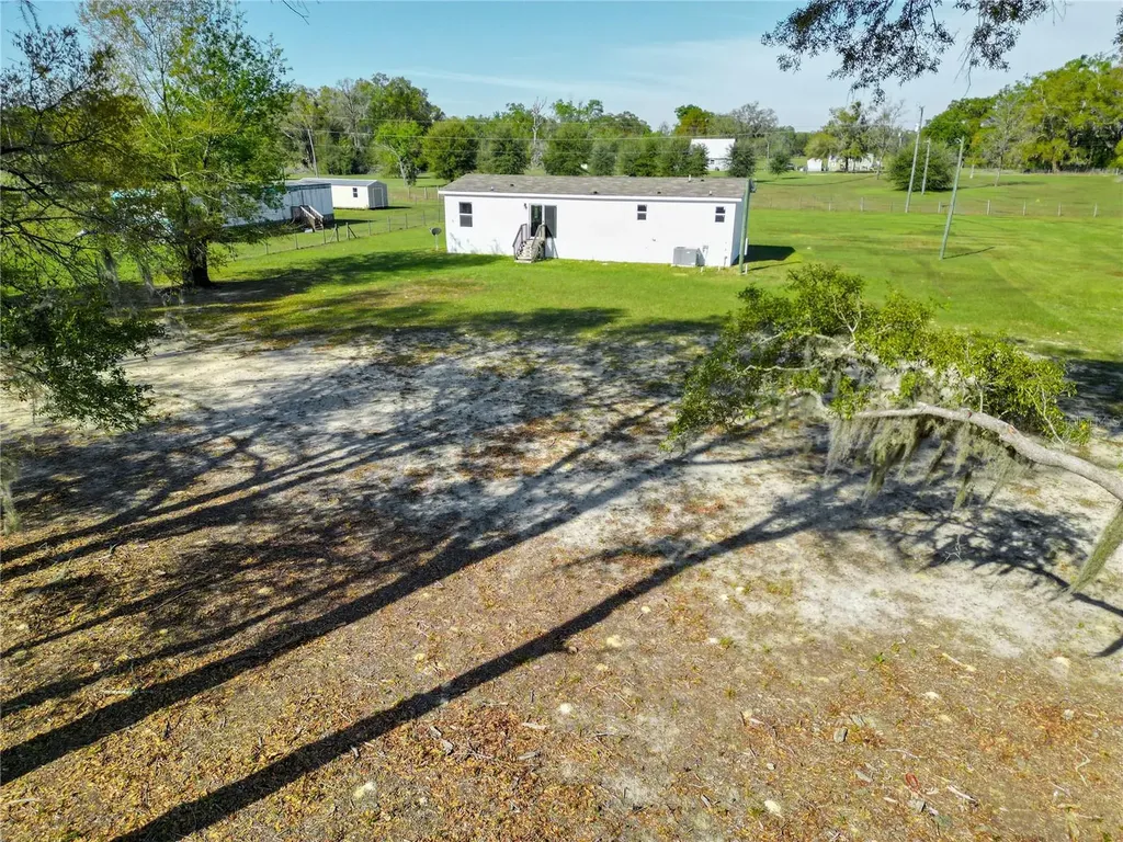 5570 NE 76th Terrace High Springs FL 32643