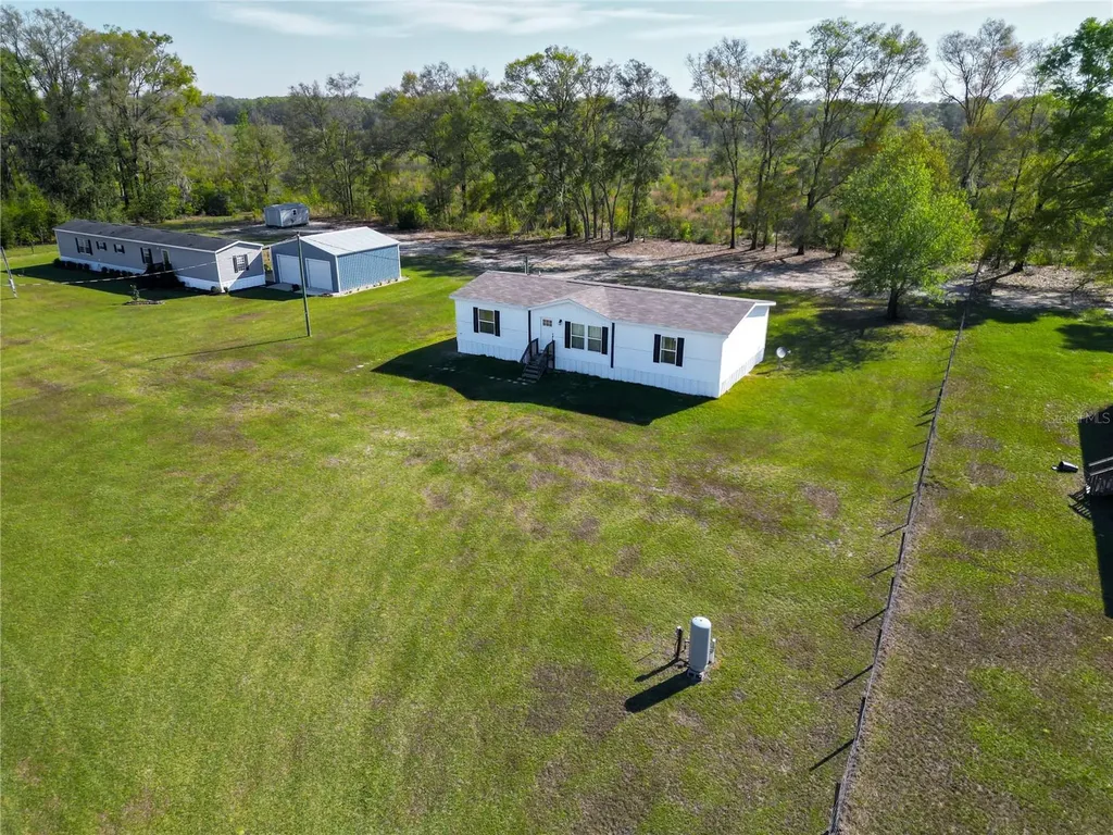 5570 NE 76th Terrace High Springs FL 32643