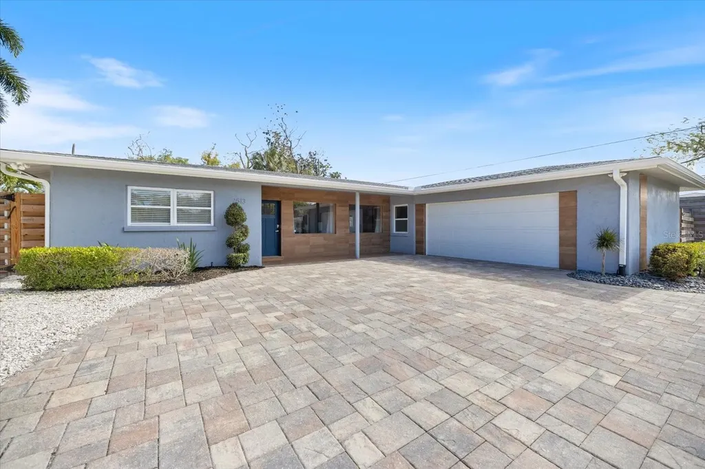 2513 Mineola Way Sarasota FL 34239