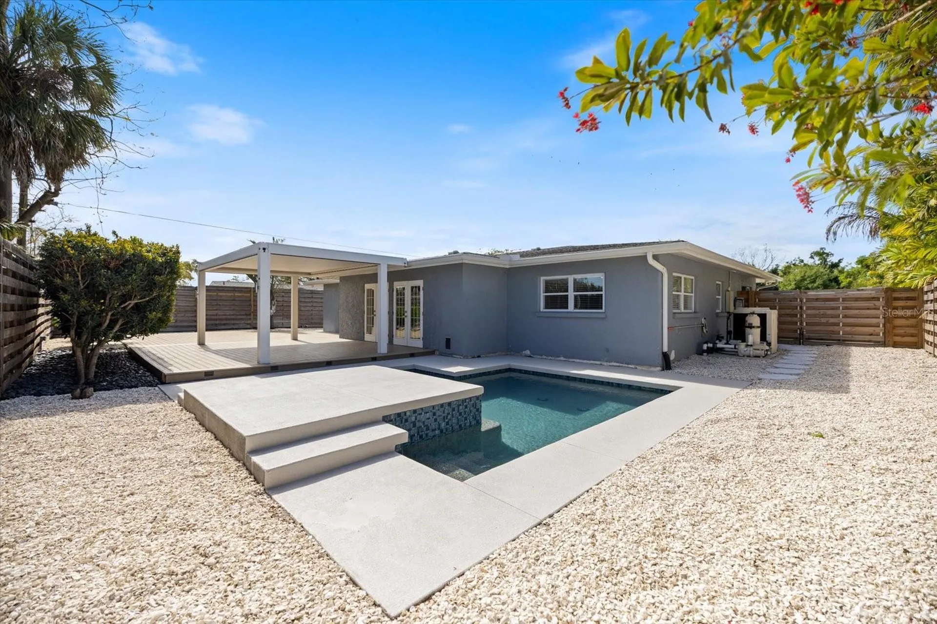 2513 Mineola Way Sarasota FL 34239
