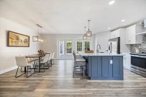 2513 Mineola Way Sarasota FL 34239