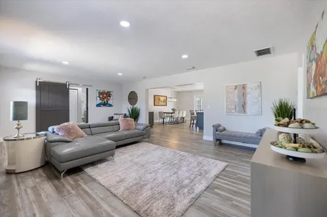 2513 Mineola Way Sarasota FL 34239
