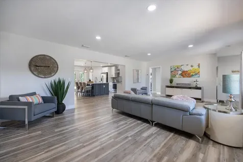 2513 Mineola Way Sarasota FL 34239